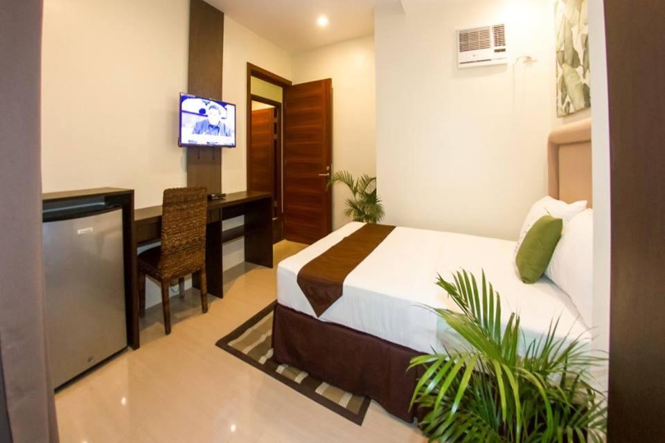 Verovino Suites Cebu Bagian luar foto