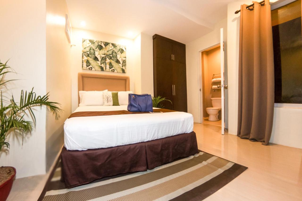 Verovino Suites Cebu Bagian luar foto